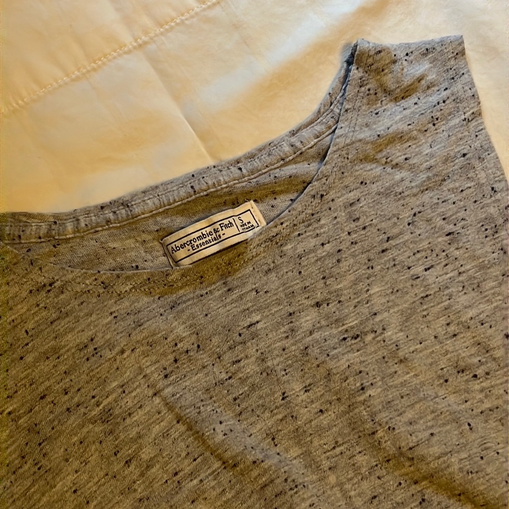 Abercrombie tank with knotted hem